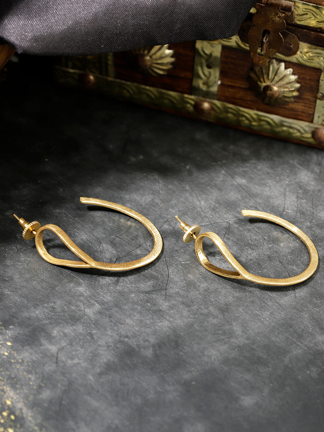 Gold Plated Minimal Loops